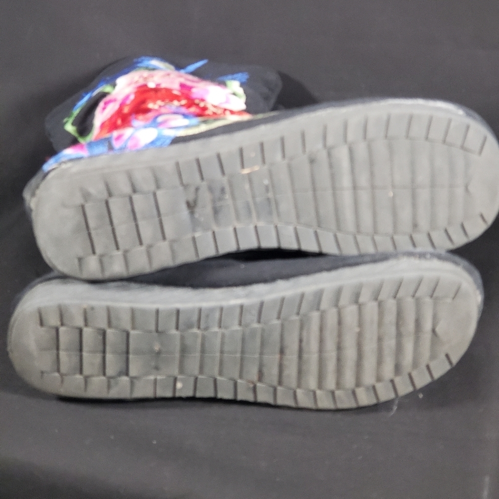 Embroidered Boots - image 5